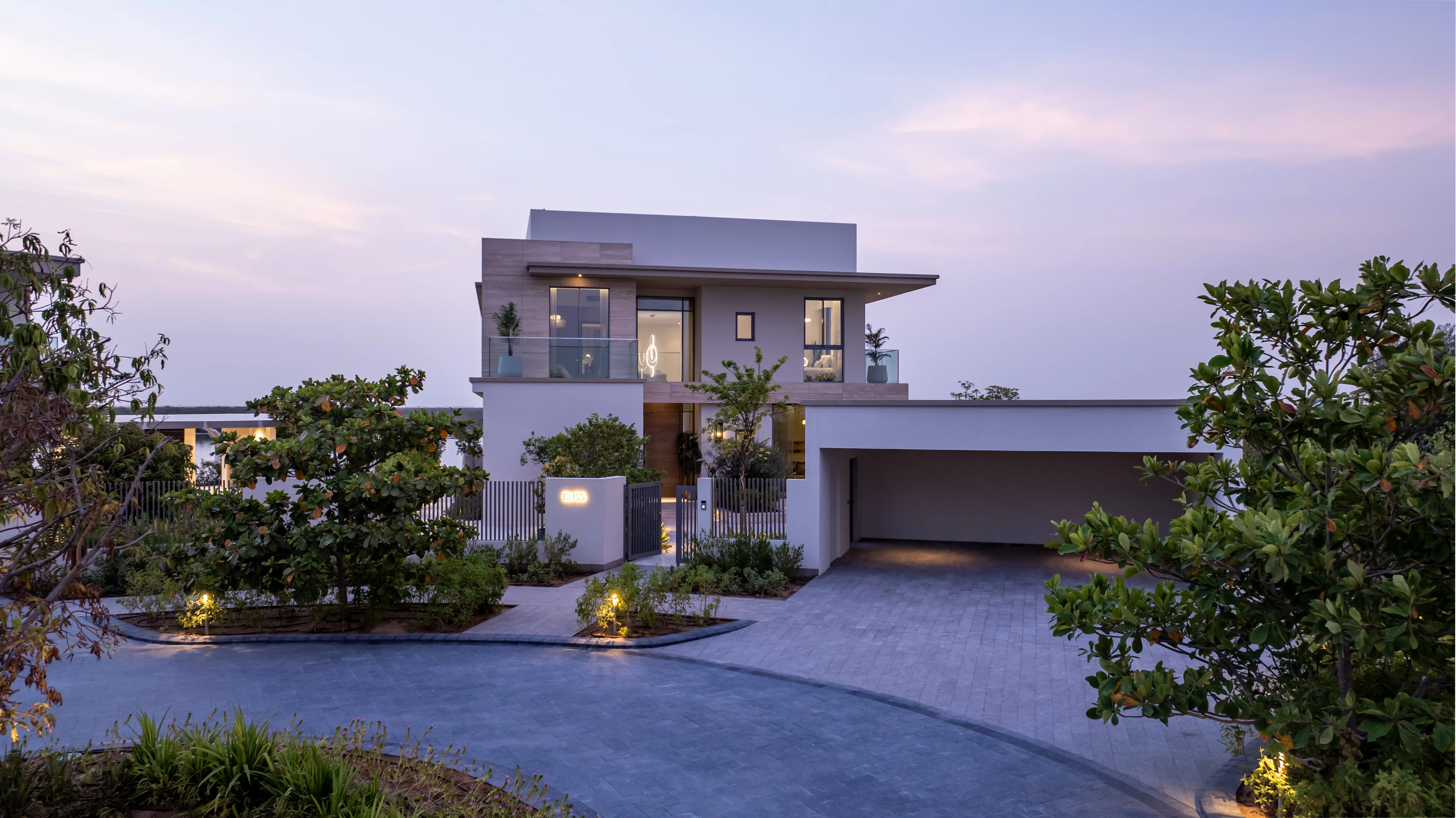 Bliss — gallery image 18